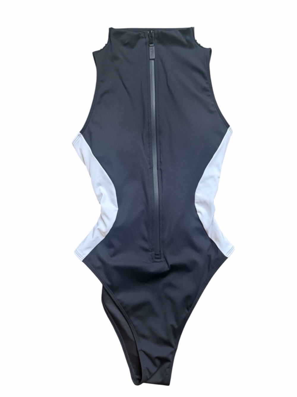 Ta3 Hi Cut Sleeveless Surfy Medium